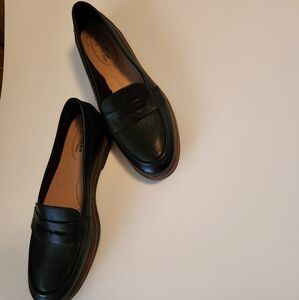 Black Clarks Women's Loafers